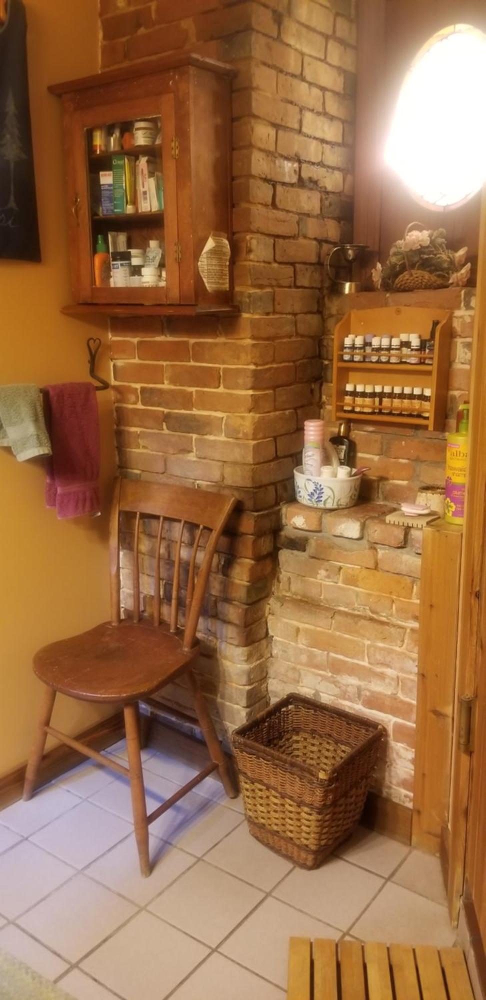 Widow Avery House Hallowell Room photo